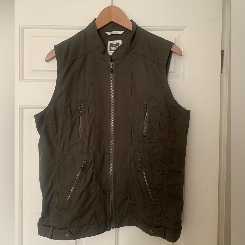 Tilley vest